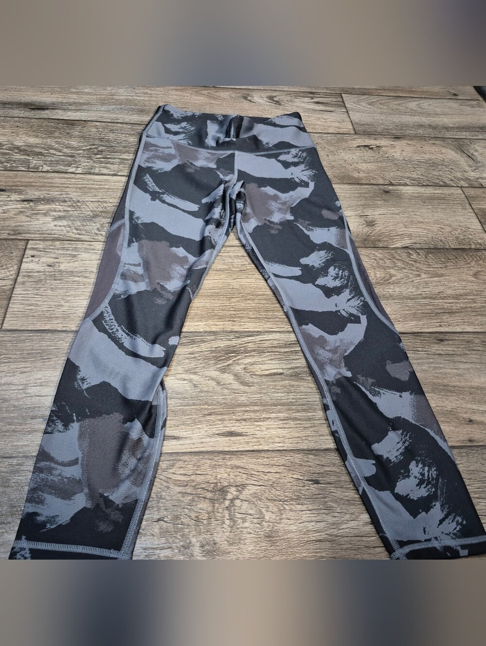 Under Armour Project Rock Ankle Legging Gray Camouflage (Womens Size M)